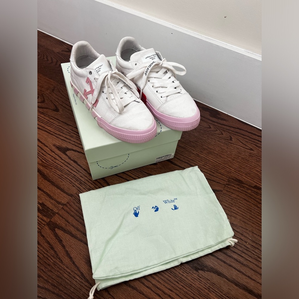 Off-white vulcanized canvas, white and pink size 38